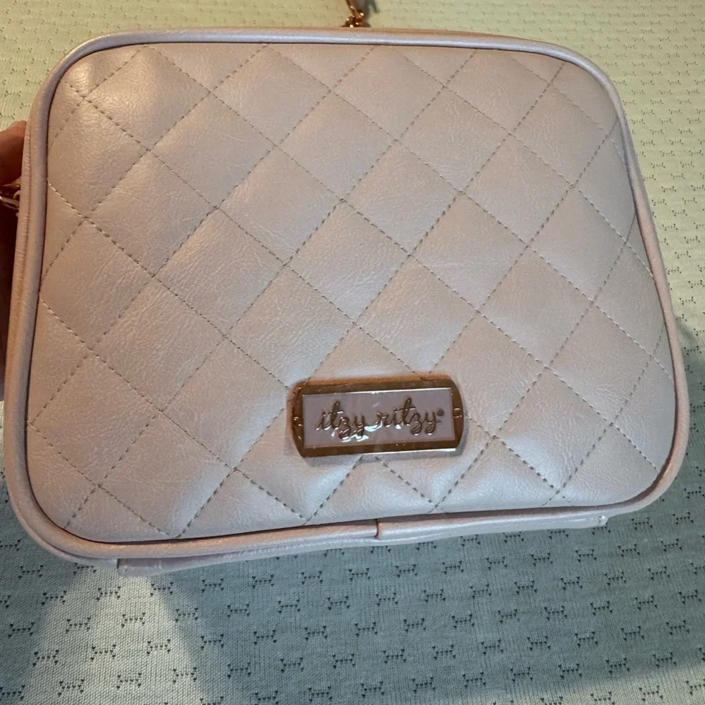 itzy ritzy double take crossbody - Picture 8 of 8